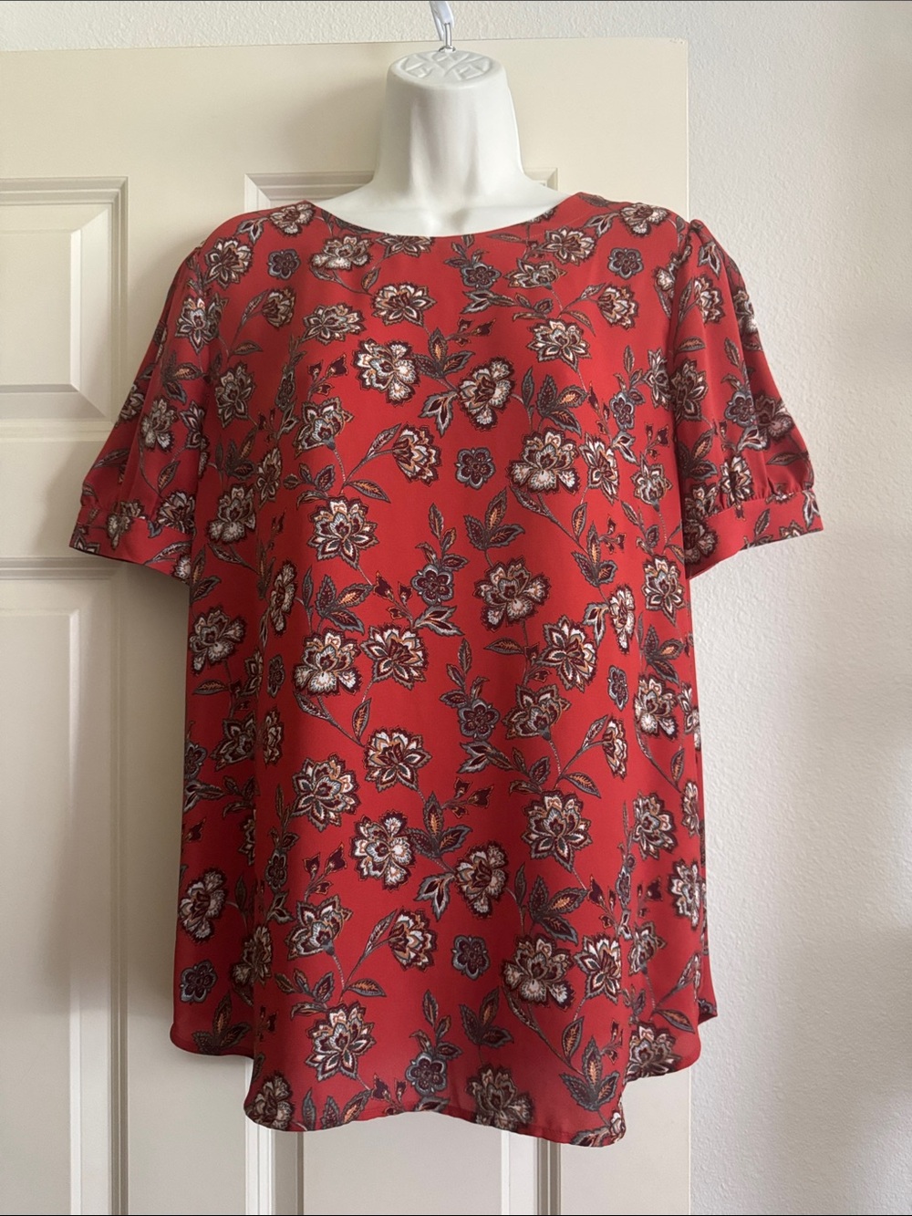Loft Orange Red Floral Short-Sleeve Blouse size M